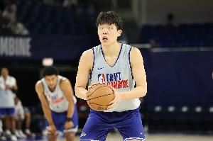 王健：选秀权相关的交易仍在酝酿中 杨瀚森试训之旅可能仍未结束